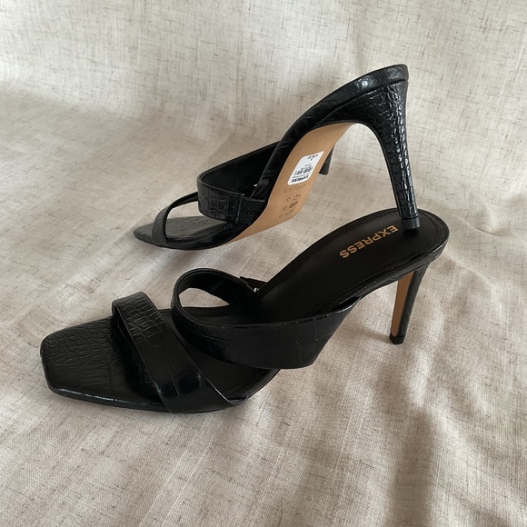 Express Open toe Heels -double straps - Picture 4 of 6
